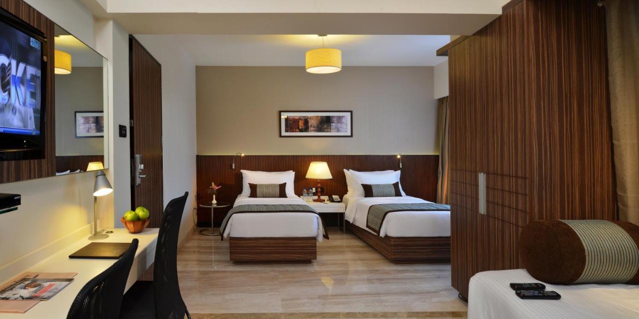Residency Sarovar Portico Мумбай Екстериор снимка