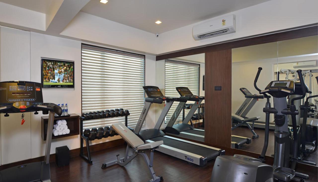 Residency Sarovar Portico Мумбай Екстериор снимка