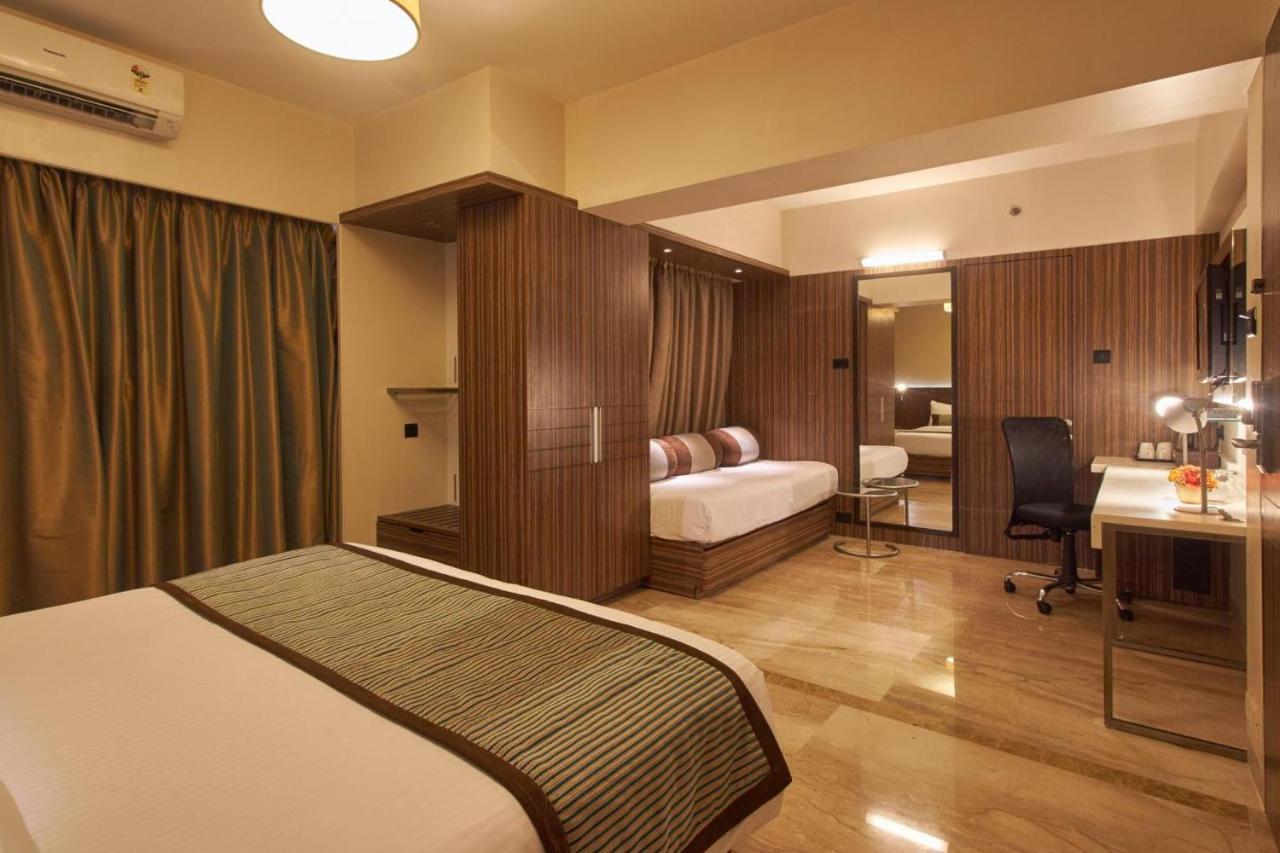 Residency Sarovar Portico Мумбай Екстериор снимка