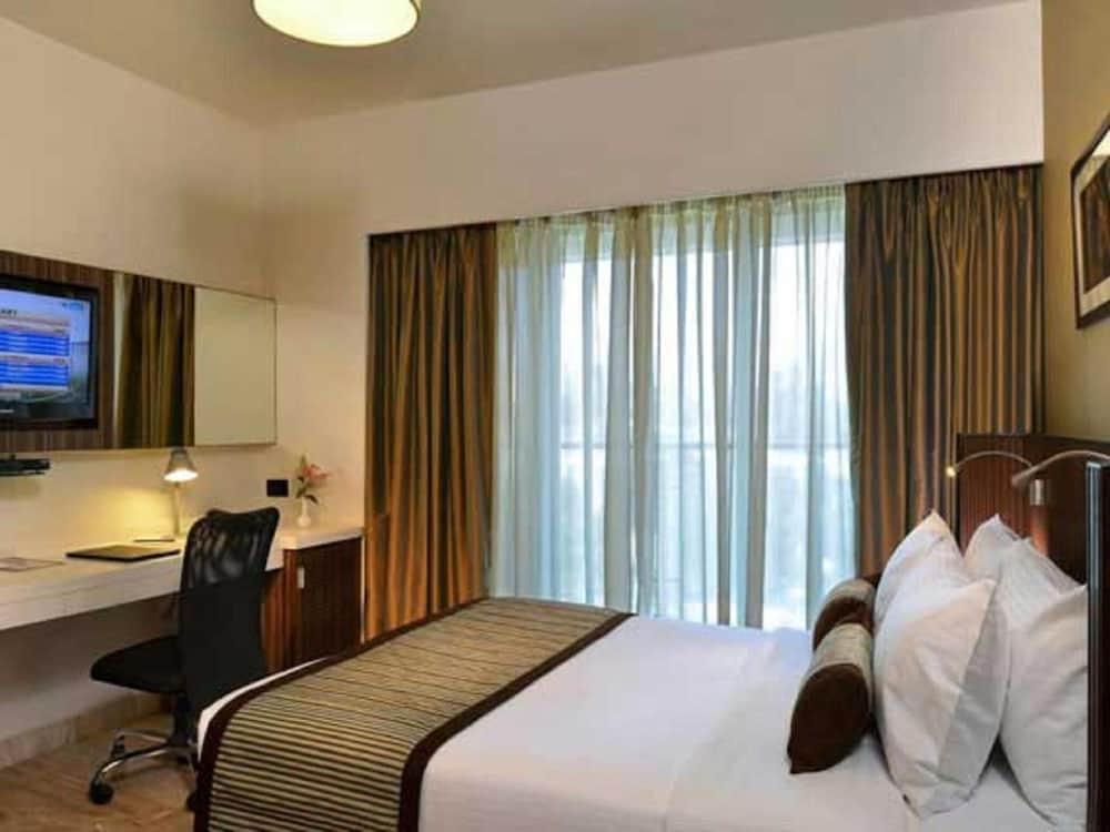 Residency Sarovar Portico Мумбай Екстериор снимка