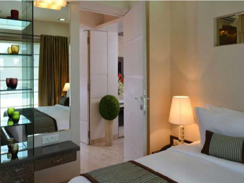 Residency Sarovar Portico Мумбай Екстериор снимка