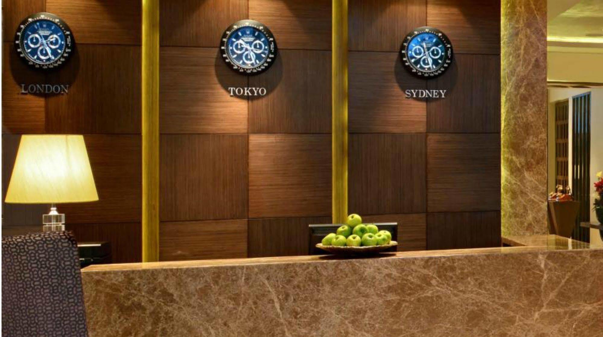 Residency Sarovar Portico Мумбай Екстериор снимка