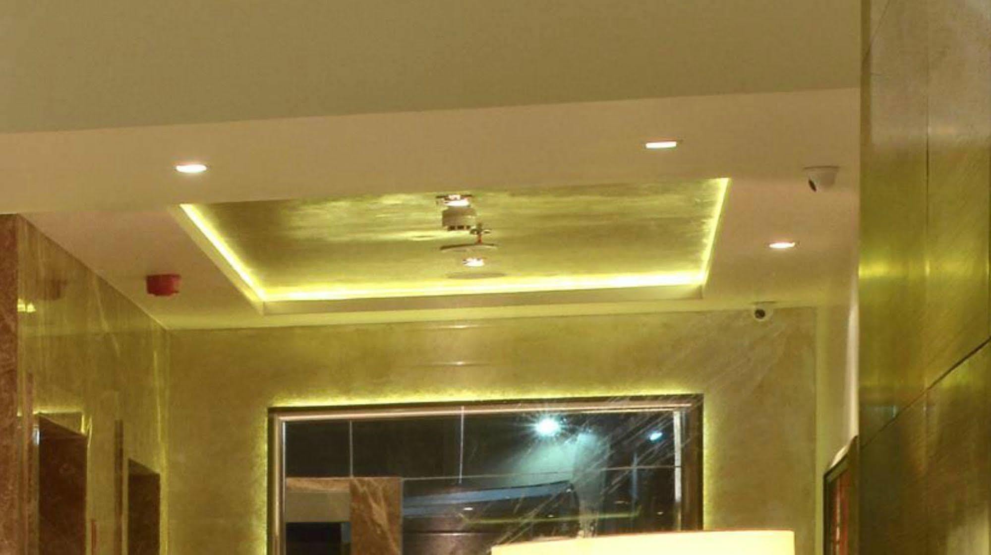 Residency Sarovar Portico Мумбай Екстериор снимка