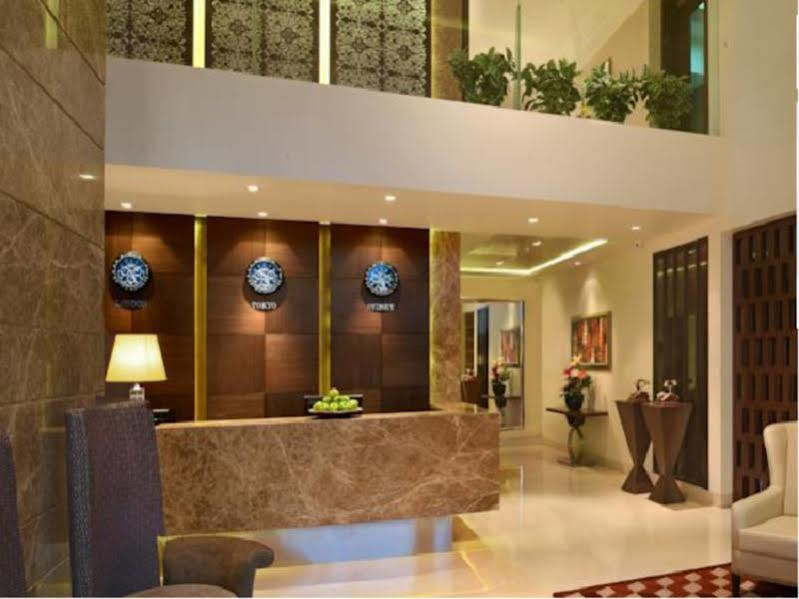 Residency Sarovar Portico Мумбай Екстериор снимка